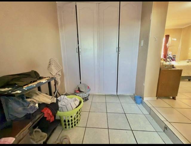 3 BEDROOM HOUSE FOR SALE IN MINNEBRON